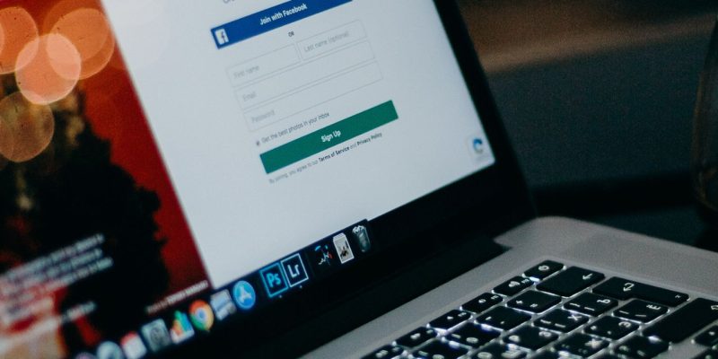 consulter une page facebook sans compte